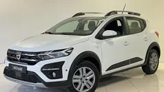 Gebruikt 2023 Dacia Sandero Comfort Hatchback | € 17.995 (Eerlijke prijs)