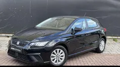 Zwart Gebruikt 2023 Seat Ibiza Style Hatchback | € 15.945 (Eerlijke prijs)