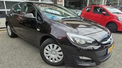 Bruin Gebruikt 2012 Opel Astra Edition Hatchback | € 3.950 (Goede deal)