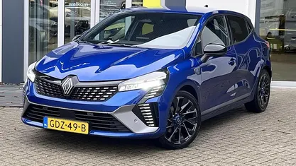 Blauw Occasion 2024 Renault Clio V Esprit Alpine Hatchback | € 24.695 (Eerlijke prijs)