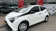 Wit Gebruikt 2019 Toyota Aygo Hatchback | € 7.935 (Goede deal)