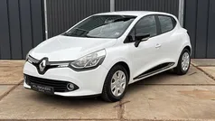 Wit Gebruikt 2013 Renault Clio IV Expression Hatchback | € 3.950 (Eerlijke prijs)