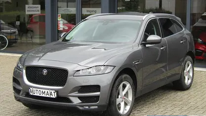 Grijs Occasion 2019 Jaguar F-Pace R-Sport SUV | € 32.950 (Eerlijke prijs)
