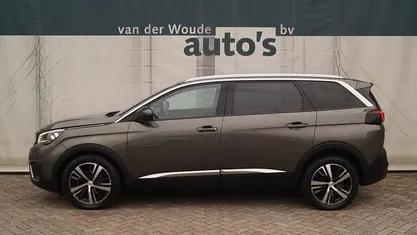 Grijs Gebruikt 2019 Peugeot 5008 MPV | € 16.900 (Eerlijke prijs)