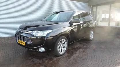 Occasion 2013 Mitsubishi Outlander P-HEV Instyle SUV | € 7.385 (Super prijs)