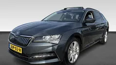 Grijs Gebruikt 2020 Skoda Superb Business Line Stationwagen | € 22.740 (Eerlijke prijs)