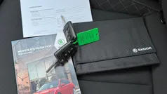 Zwart Gebruikt 2021 Skoda Kamiq Ambition SUV | € 20.635 (Eerlijke prijs)