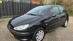 Gebruikt 2004 Peugeot 206 Hatchback | € 1.350 (Eerlijke prijs)