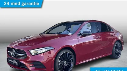 Rood Gebruikt 2022 Mercedes A250 AMG line Sedan | € 31.950 (Eerlijke prijs)