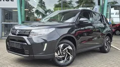 Gebruikt 2025 Suzuki Vitara Style SUV | € 36.440 (Eerlijke prijs)