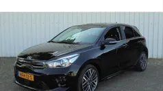 Gebruikt 2021 Kia Rio 3 Hatchback | € 19.816 (Eerlijke prijs)