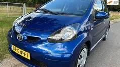 Blauw Gebruikt 2008 Toyota Aygo Hatchback | € 4.950 (Eerlijke prijs)