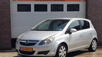 Occasion Opel Corsa Edition 95 PK (69 kW) 2011 Hatchback