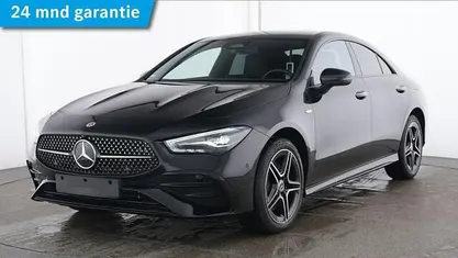 Occasion 2025 Mercedes CLA250 AMG line Sedan | € 42.945 (Eerlijke prijs)
