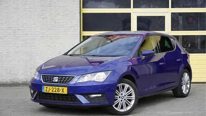 Occasion Seat Leon XCELLENCE 150 PK (110 kW) 2019 Blauw Hatchback