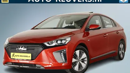 Rood Occasion 2019 Hyundai Ioniq Premium Hatchback | € 14.900 (Goede deal)