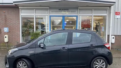 Occasion 2018 Toyota Yaris Hybrid Design Hatchback | € 14.945 (Goede deal)