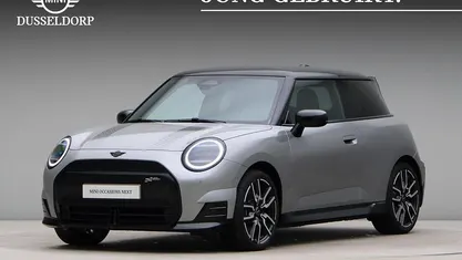 Nieuw Mini Cooper 135 kW (184 PK) 2025 Grijs Hatchback