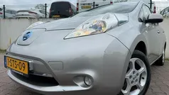 Grijs, metallic lak Gebruikt 2013 Nissan Leaf Base Hatchback | € 5.999 (Eerlijke prijs)