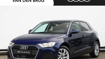 Blauw Gebruikt 2024 Audi A1 Sportback Advanced Hatchback | € 25.795 (Eerlijke prijs)