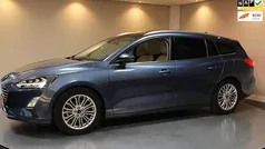 Blauw (metallic) Gebruikt 2020 Ford Focus Business Edition Stationwagen | € 14.940 (Goede deal)