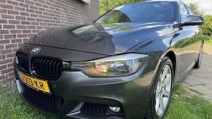 Grijs Occasion 2013 BMW 320 M Sport Sedan | € 9.445 (Super prijs)