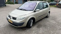 Beige Gebruikt 2006 Renault Scénic II MPV | € 999 (Goede deal)