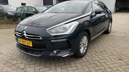 Grijs Occasion 2015 Citroën DS5 Business Class Hatchback | € 6.950 (Eerlijke prijs)