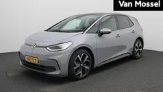 Grijs Gebruikt 2025 VW ID.3 Pro Hatchback | € 33.900 (Eerlijke prijs)