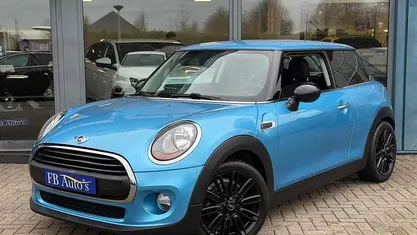 Blauw Gebruikt 2015 Mini ONE Hatchback | € 7.450 (Goede deal)