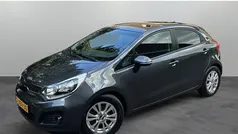Grijs Gebruikt 2014 Kia Rio Hatchback | € 7.950 (Eerlijke prijs)
