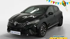 Gebruikt 2024 Renault Clio V Techno Hatchback | € 22.935 (Eerlijke prijs)