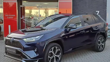 Zwart Gebruikt 2022 Toyota RAV4 Hybrid Plus SUV | € 39.400 (Eerlijke prijs)