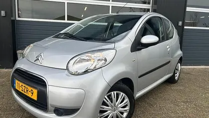 Grijs Occasion 2011 Citroën C1 SELECTION Hatchback | € 3.499 (Eerlijke prijs)