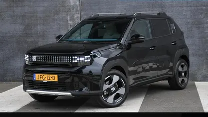 Occasion 2025 Fiat Grande Panda La Prima Hatchback | € 27.995 (Eerlijke prijs)