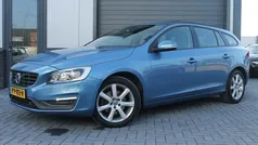 Blauw Gebruikt 2016 Volvo V60 Ocean Race Stationwagen | € 10.950 (Eerlijke prijs)