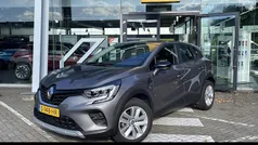 Grijs Gebruikt 2023 Renault Captur Evolution SUV | € 19.890 (Eerlijke prijs)