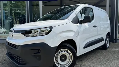 Wit Gebruikt 2024 Citroën Berlingo MPV | € 21.795 (Eerlijke prijs)