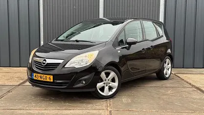 Zwart Occasion 2010 Opel Meriva Edition MPV | € 2.950 (Eerlijke prijs)