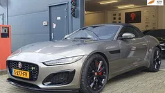 Grijs, metallic lak Gebruikt 2023 Jaguar F-Type R Cabriolet | € 137.950