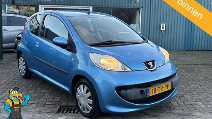 Blauw Occasion 2007 Peugeot 107 Hatchback | € 2.950 (Eerlijke prijs)