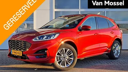 Rood Gebruikt 2023 Ford Kuga ST-Line X SUV | € 29.945 (Eerlijke prijs)