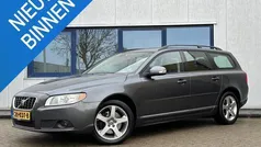 Grijs Gebruikt 2009 Volvo V70 Momentum Stationwagen | € 3.450 (Goede deal)