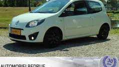 Wit Gebruikt 2010 Renault Twingo Dynamique Hatchback | € 2.850 (Eerlijke prijs)