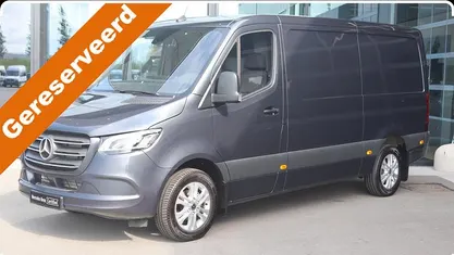 Grijs Occasion 2024 Mercedes Sprinter Van | € 48.945 (Super prijs)