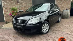 Zwart Gebruikt 2009 VW Polo Hatchback | € 4.950 (Eerlijke prijs)