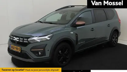 Grijs Occasion 2025 Dacia Jogger Extreme MPV | € 29.935 (Eerlijke prijs)