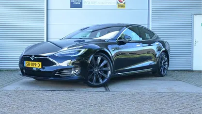 Zwart Gebruikt 2018 Tesla Model S Hatchback | € 31.499 (Eerlijke prijs)