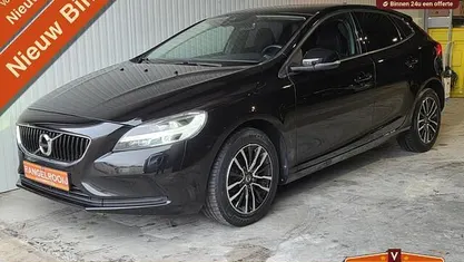 Occasion 2018 Volvo V40 Hatchback | € 15.595 (Eerlijke prijs)