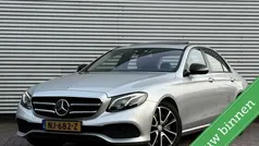 Grijs Gebruikt 2016 Mercedes E220 Prestige Sedan | € 26.950 (Eerlijke prijs)